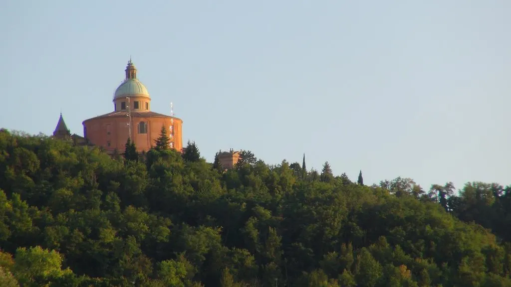 Holiday home Under San Luca Home In Bologna Italy