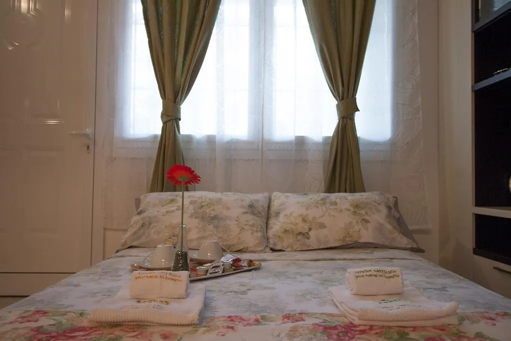 Holiday home Under San Luca Home In Bologna